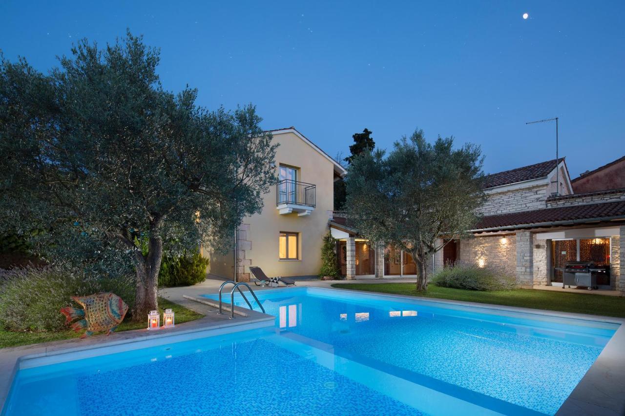 Art Villa Sis Rovinj Luaran gambar